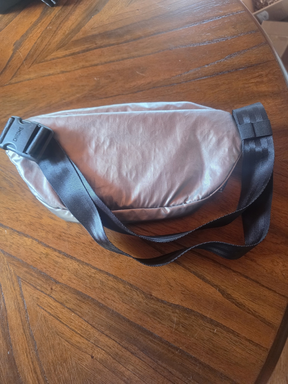 Chrome Industries Sling Shoulder Crossbody Metallic Silver Chromium Bag - NWOT - Picture 7 of 12